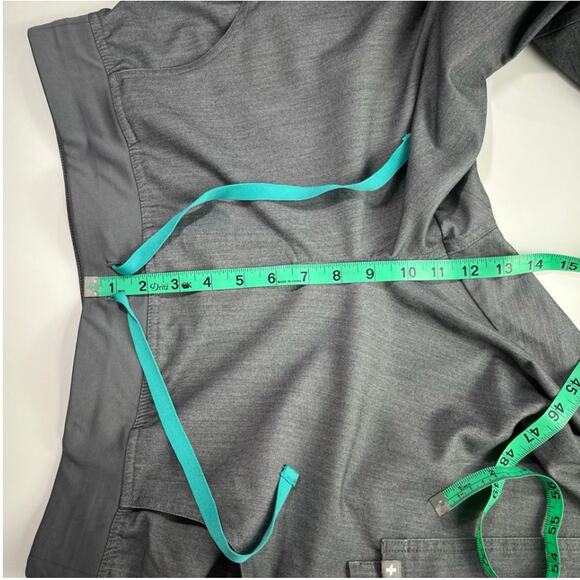 Figs Scrub Set Graphite Kade Cargo Scrub Pants LP Casma Three-Pocket Scrub Top M - Picture 8 of 14